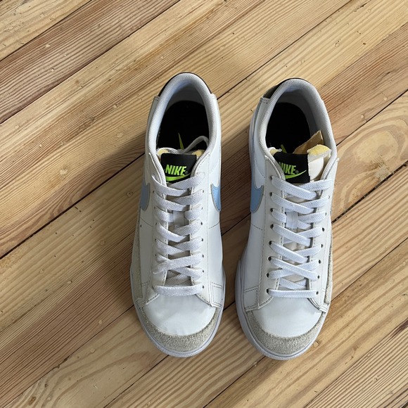 Nike Blazer Low Platform Sneakers White Blue FJ0738-100 Casual Shoes Women's 7.5 - Picture 5 of 9